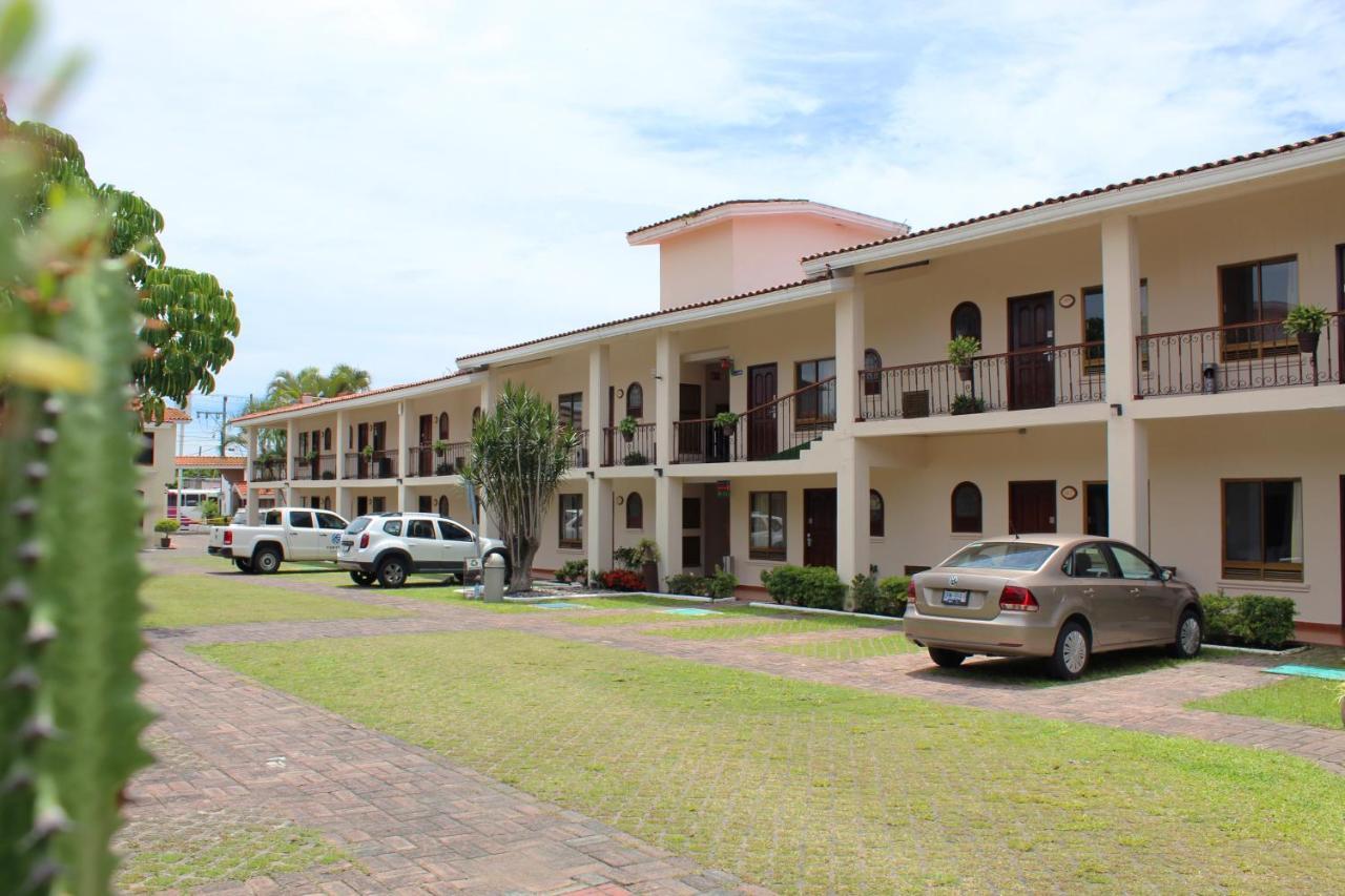 Hotel Las Palomas Tepic Exteriör bild